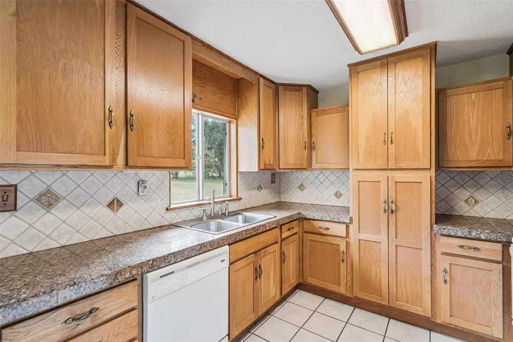 1210 GEM LANE Lake Helen, FL 32744