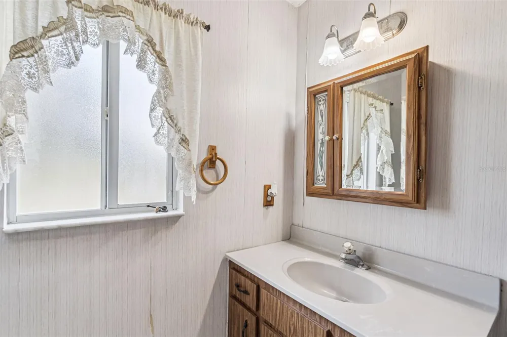 1210 GEM LANE Lake Helen, FL 32744