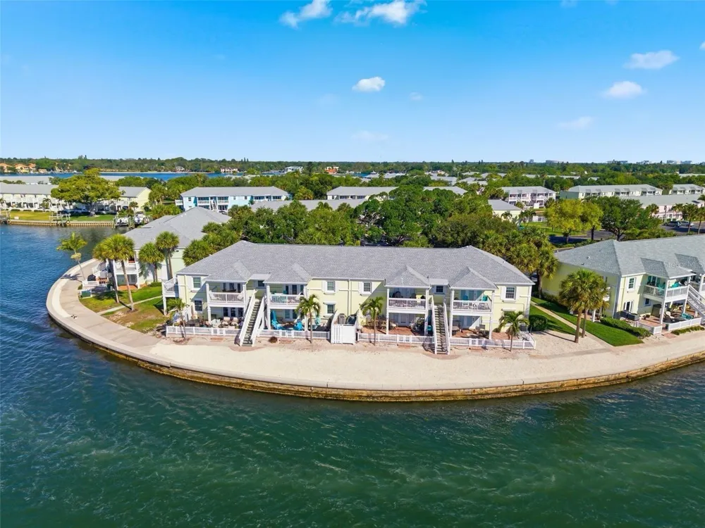 5280 COQUINA KEY DRIVE SE #A St Petersburg, FL 33705