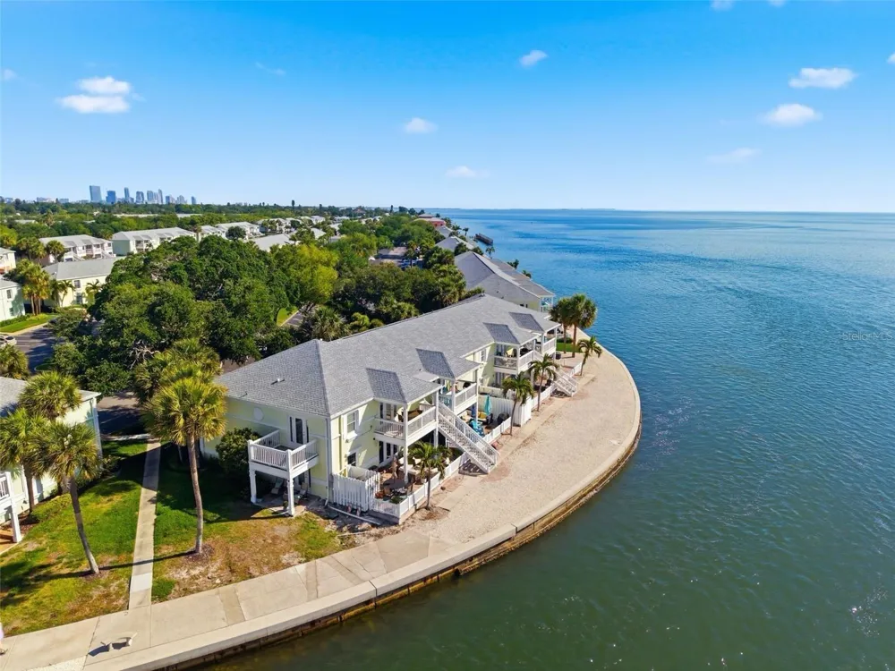 5280 COQUINA KEY DRIVE SE #A St Petersburg, FL 33705