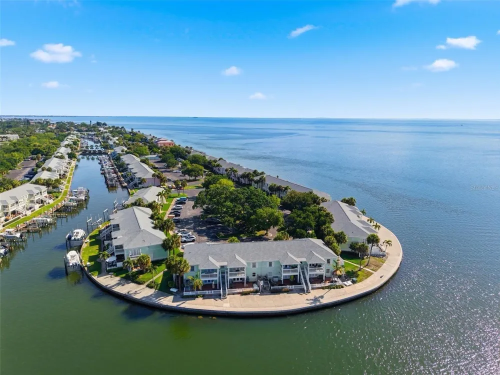 5280 COQUINA KEY DRIVE SE #A St Petersburg, FL 33705