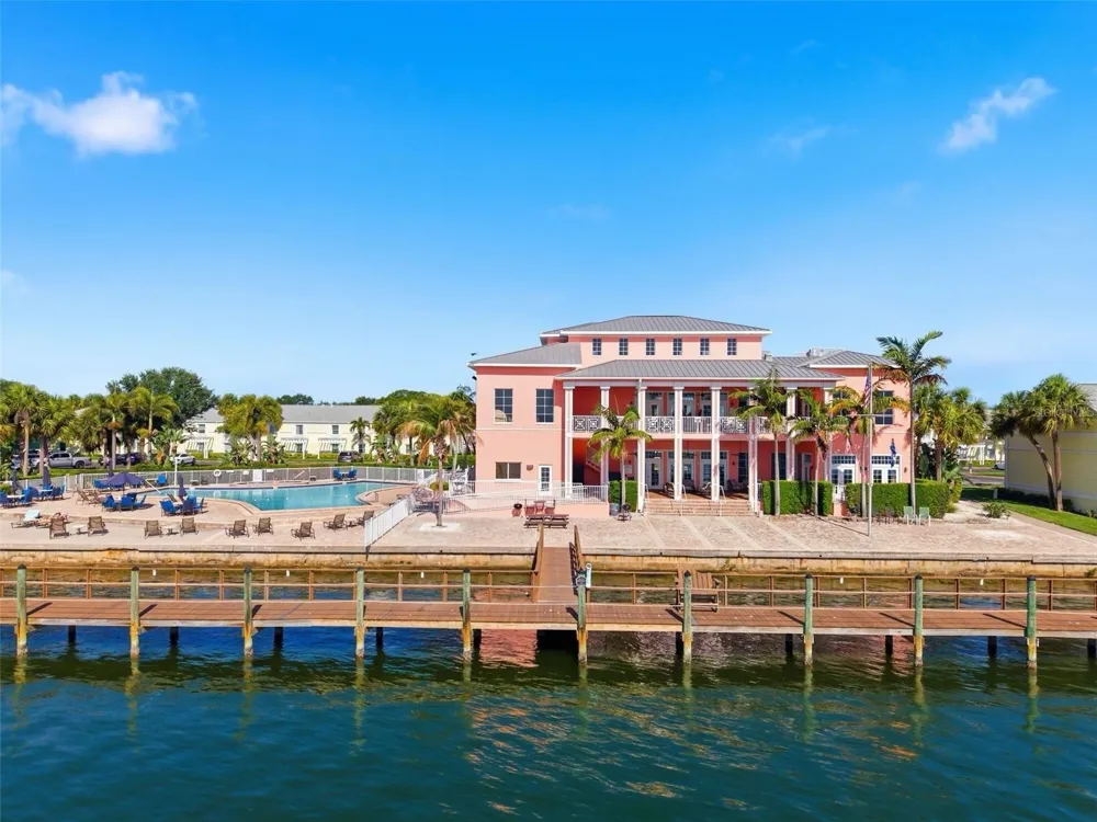 5280 COQUINA KEY DRIVE SE #A St Petersburg, FL 33705
