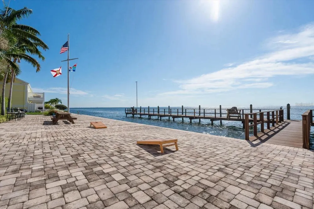 5280 COQUINA KEY DRIVE SE #A St Petersburg, FL 33705