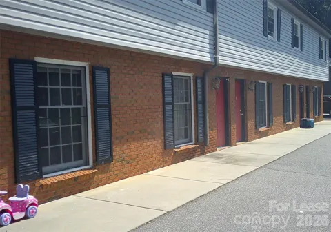 253 16th Avenue NE #2