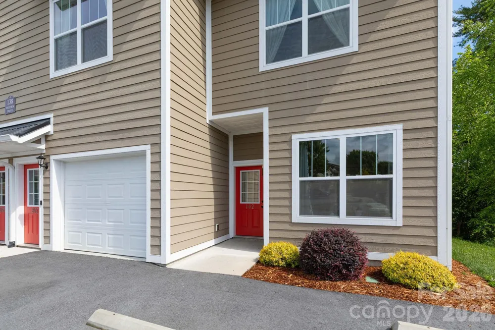 138 Foxden Drive #102 Fletcher, NC 28732