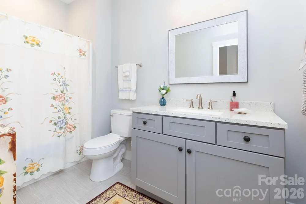 138 Foxden Drive #102 Fletcher, NC 28732