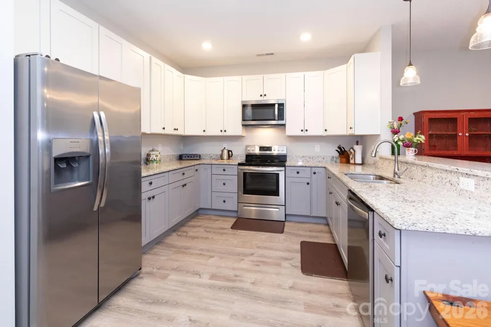 138 Foxden Drive #102 Fletcher, NC 28732