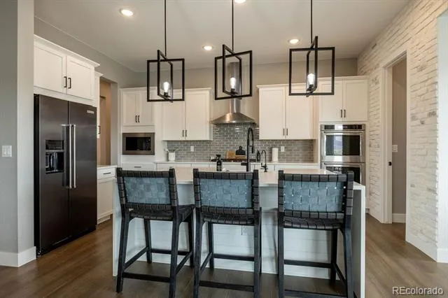 8677 Big Thompson Street Littleton, CO 80125