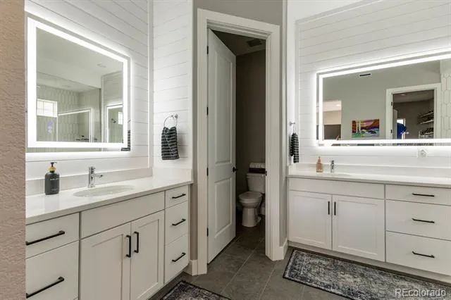 8677 Big Thompson Street Littleton, CO 80125