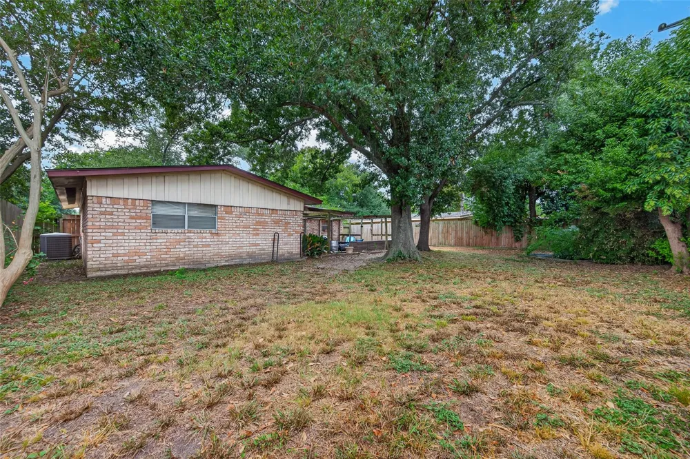 9550 Fairdale Lane Houston, TX 77063