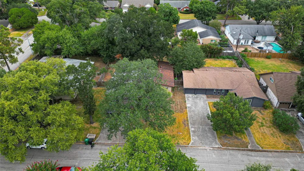 9550 Fairdale Lane Houston, TX 77063