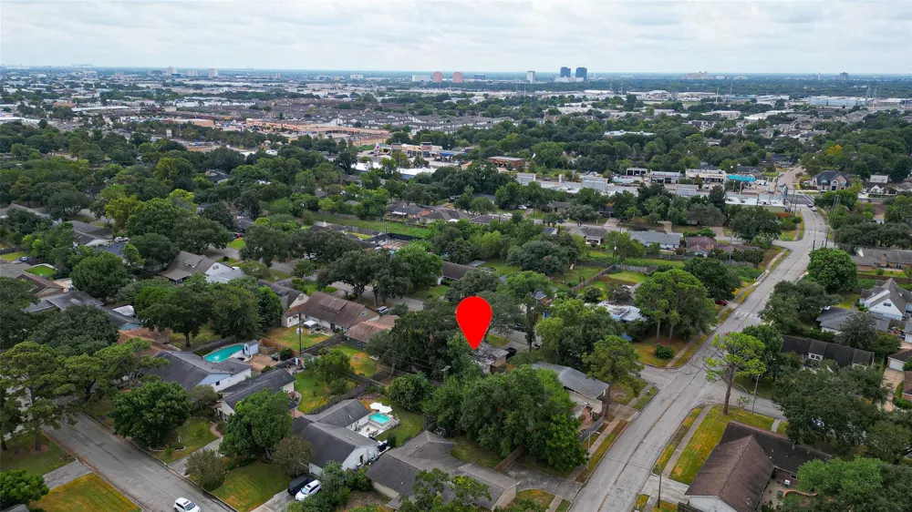 9550 Fairdale Lane Houston, TX 77063