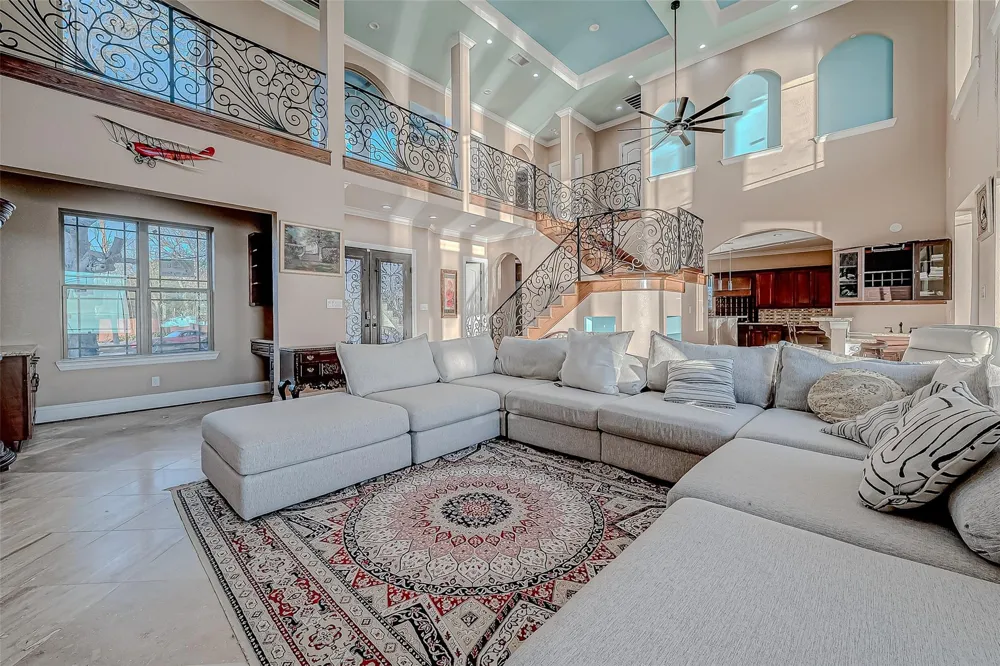 2011 Crescent Drive La Porte, TX 77571