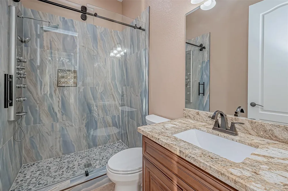 2011 Crescent Drive La Porte, TX 77571