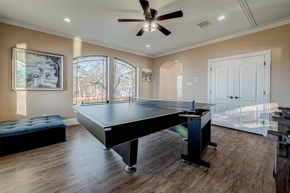 2011 Crescent Drive La Porte, TX 77571