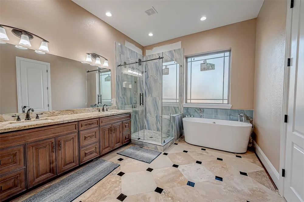 2011 Crescent Drive La Porte, TX 77571