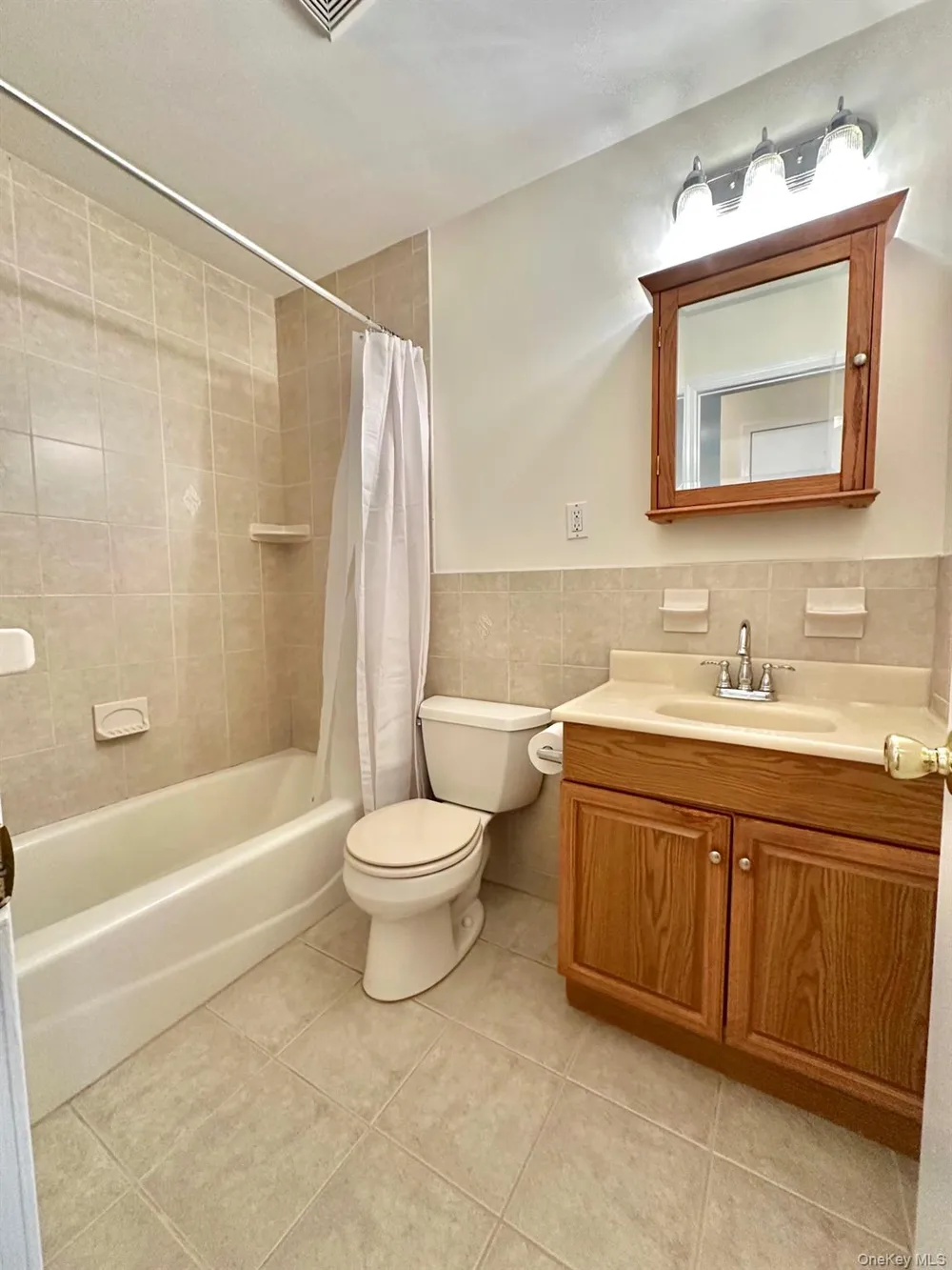 1 Germonds Village #14 Bardonia, NY 10954