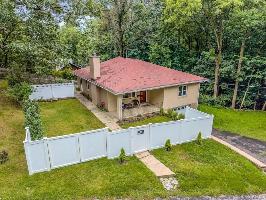 20 Ravensdale Road Hastings-on-Hudson, NY 10706