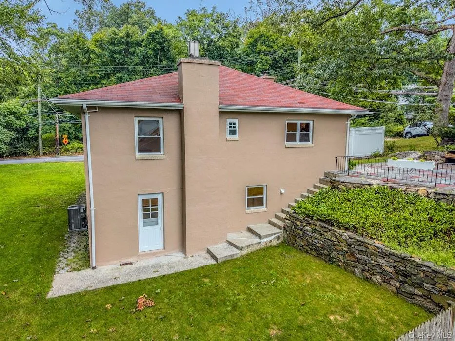 20 Ravensdale Road Hastings-on-Hudson, NY 10706