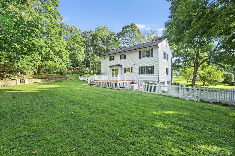 2 Aida Lane Cortlandt Manor, NY 10567