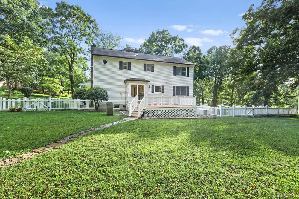 2 Aida Lane Cortlandt Manor, NY 10567