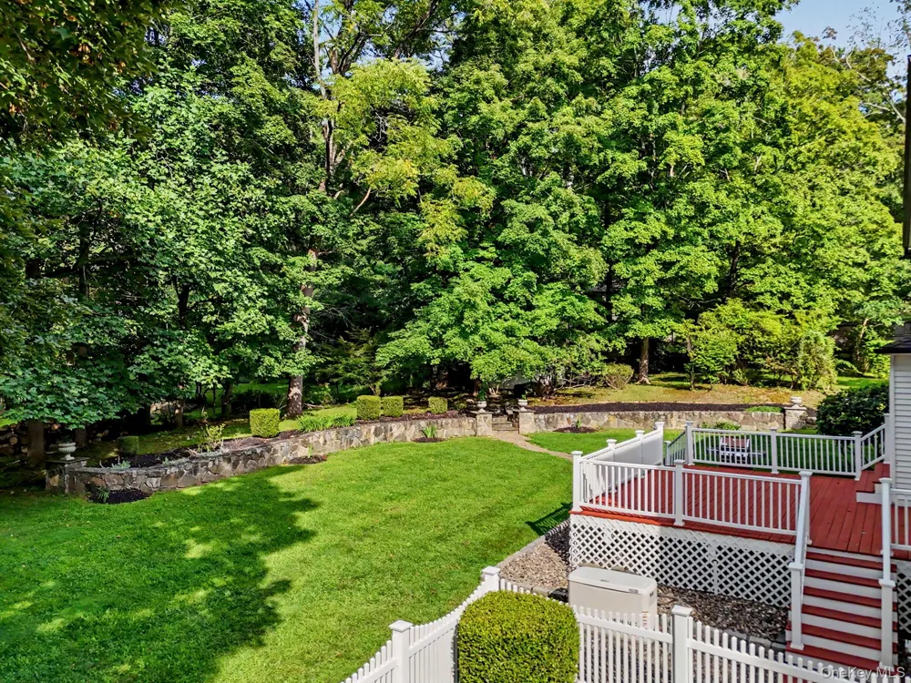 2 Aida Lane Cortlandt Manor, NY 10567