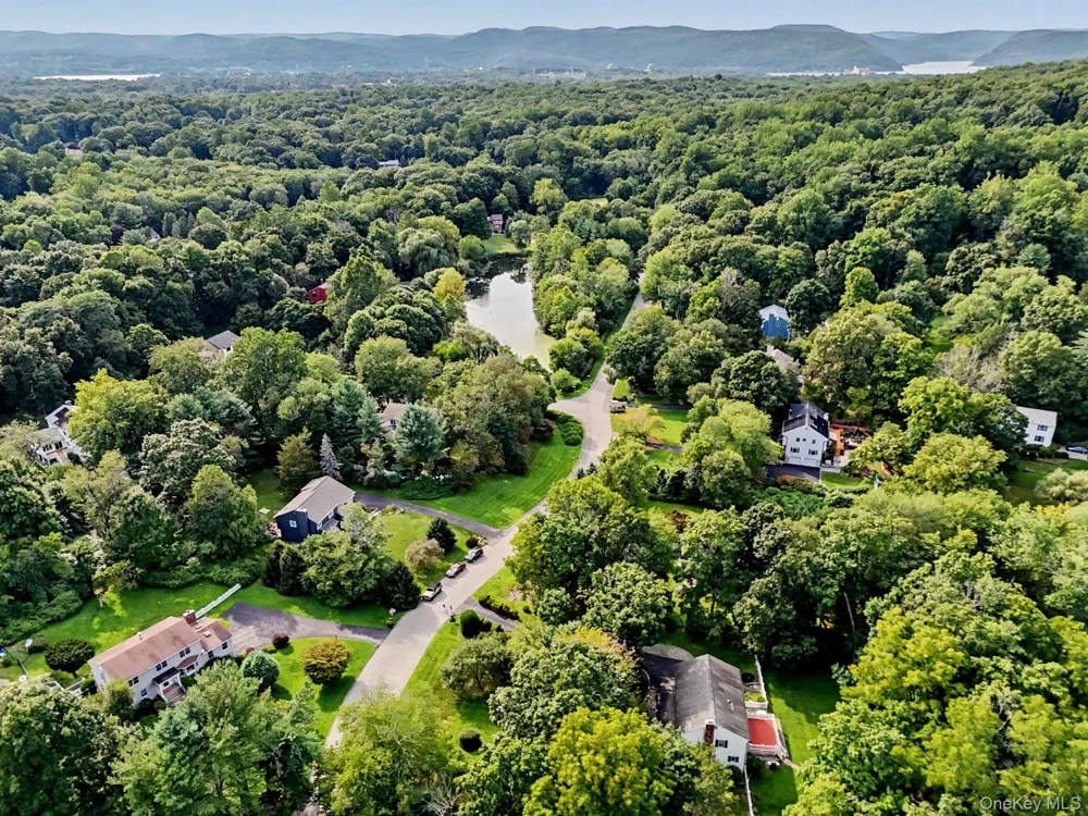 2 Aida Lane Cortlandt Manor, NY 10567