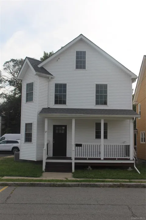 17 Bank Street