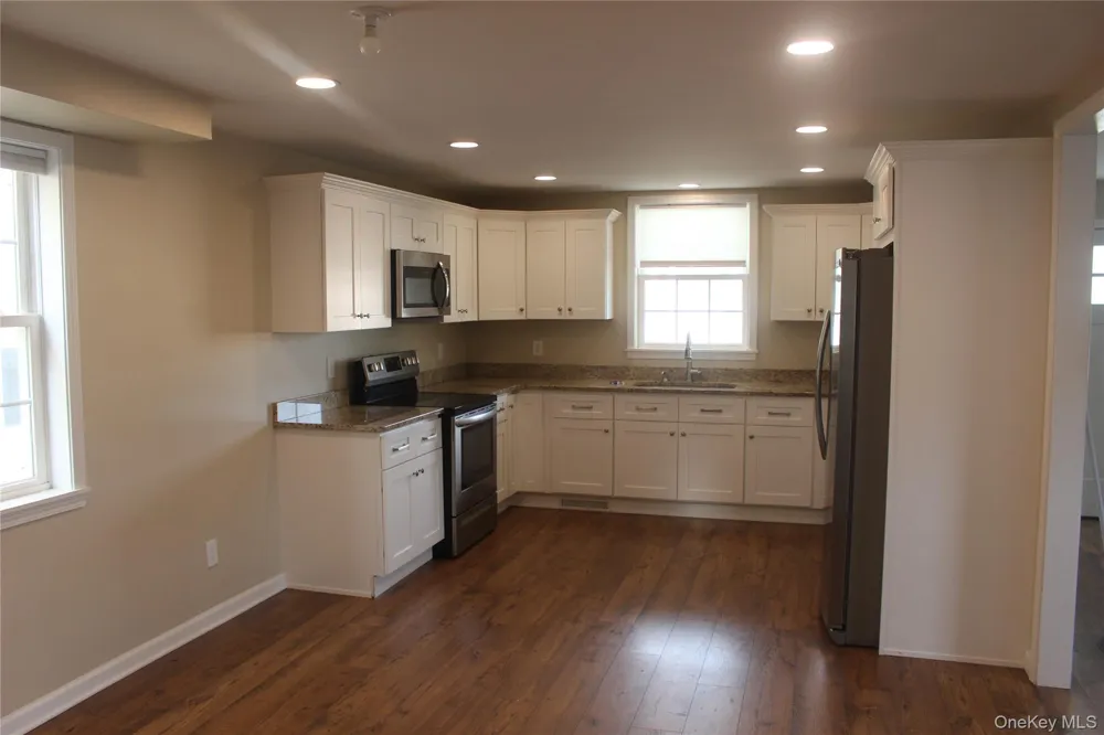 17 Bank Street Walden, NY 12586