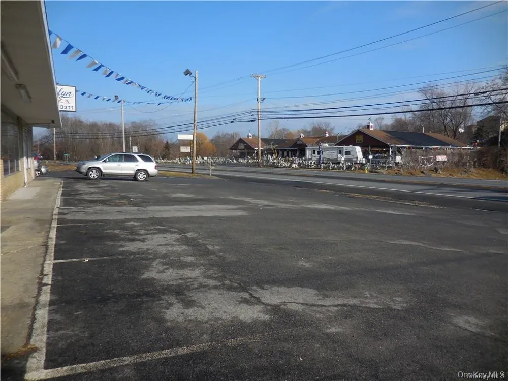 5273 Route 9w #B Middle storefront Newburgh, NY 12550