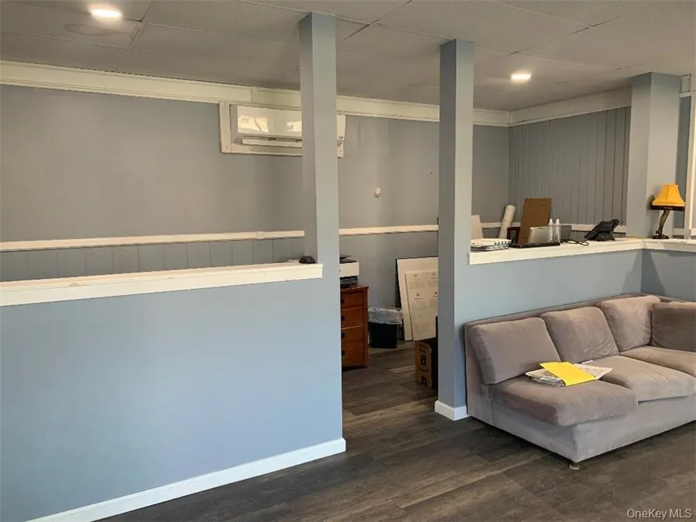 5273 Route 9w #B Middle storefront Newburgh, NY 12550