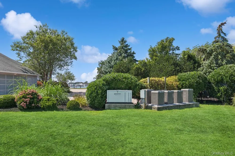 170 S Penataquit Avenue Bay Shore, NY 11706