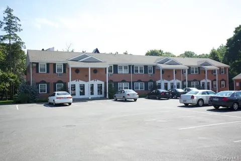 64 S Clinton Avenue #4B