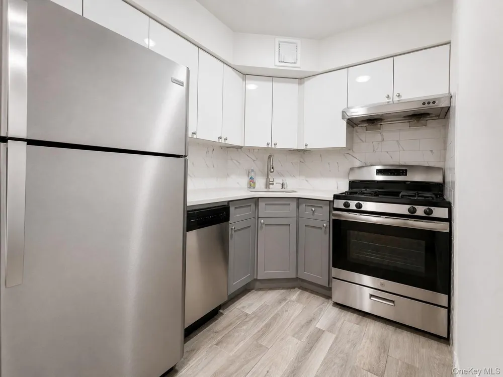 13935 35th Avenue #4B Flushing, NY 11354
