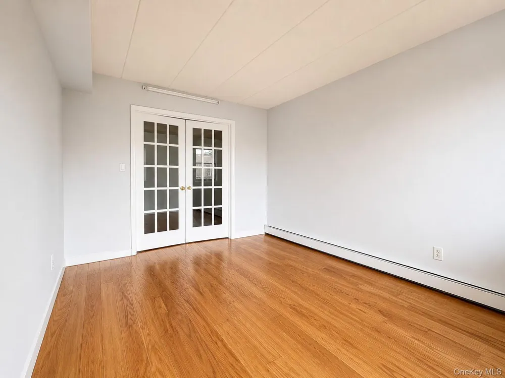 13935 35th Avenue #4B Flushing, NY 11354