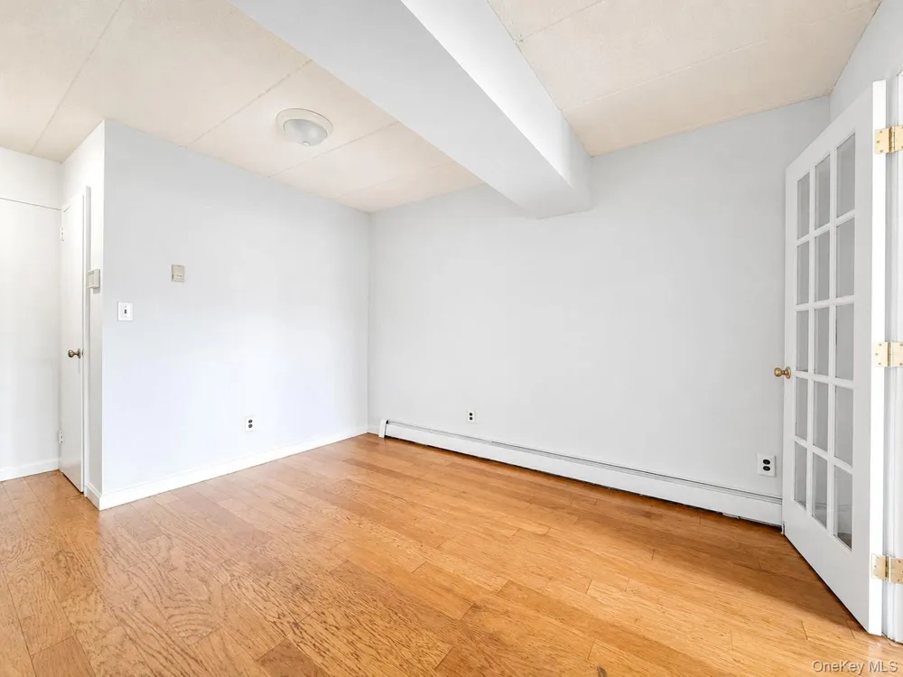 13935 35th Avenue #4B Flushing, NY 11354