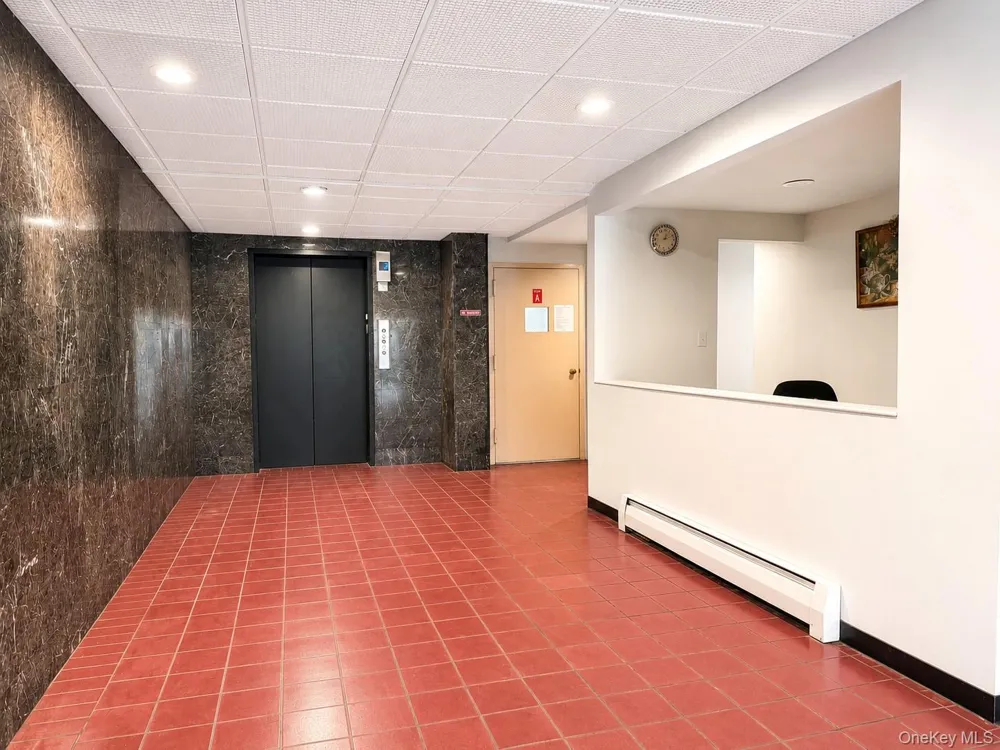 13935 35th Avenue #4B Flushing, NY 11354