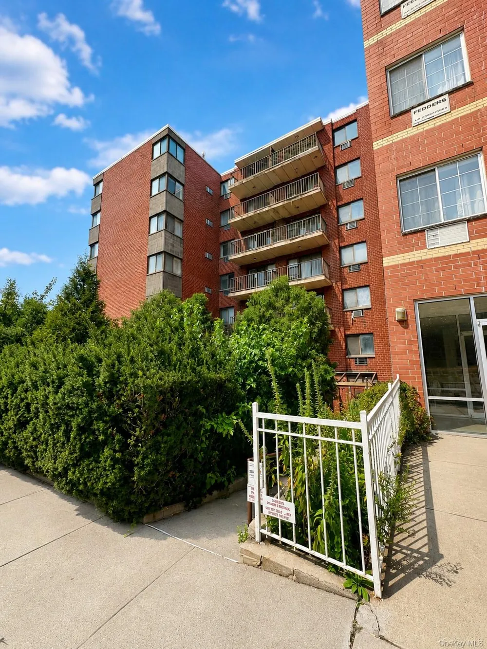13935 35th Avenue #4B Flushing, NY 11354