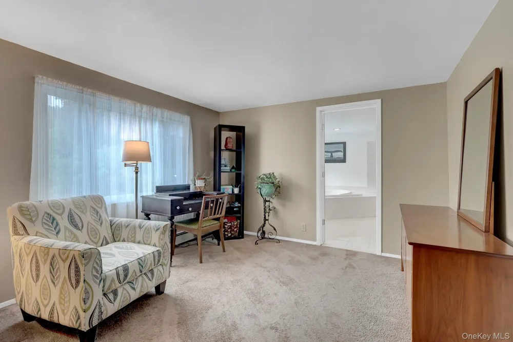 5 Madsen Lane East Northport, NY 11731