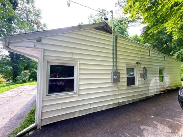 5093 Route 9W Newburgh, NY 12550