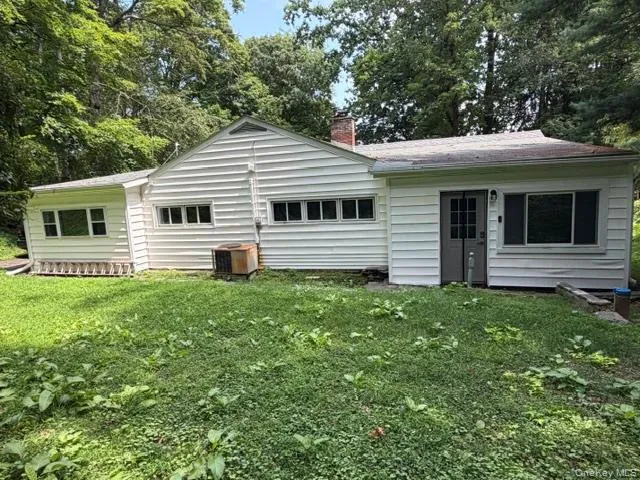 5093 Route 9W Newburgh, NY 12550