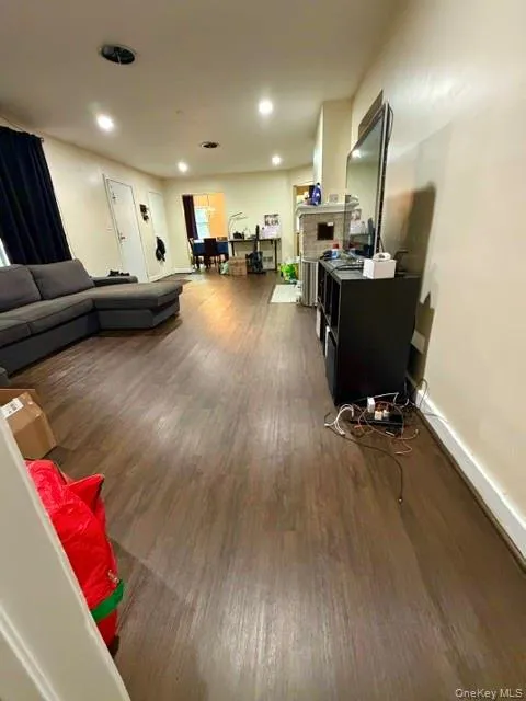 5093 Route 9W Newburgh, NY 12550