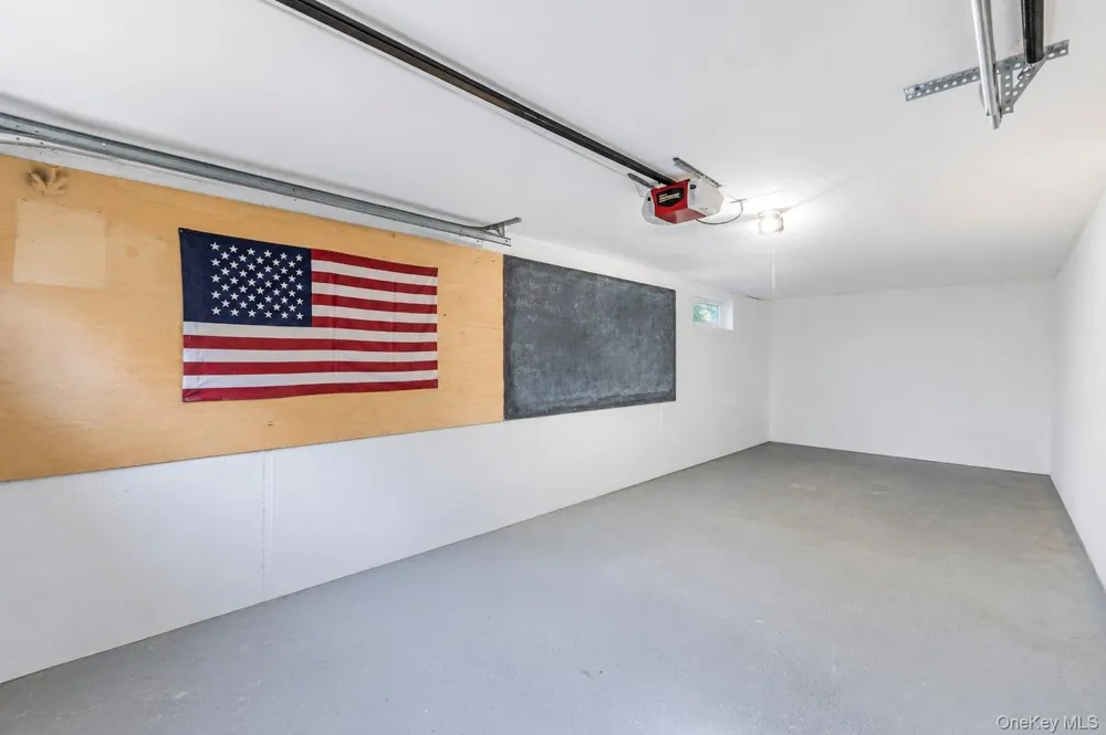 19 Hawthorne Road Rocky Point, NY 11778