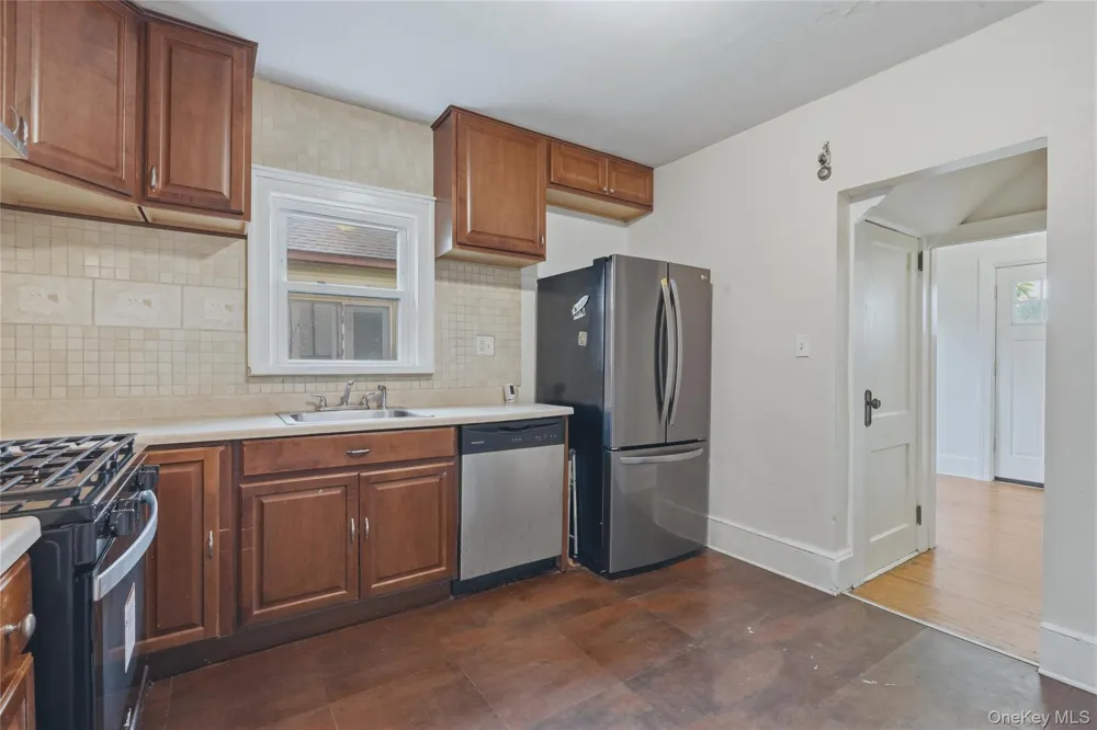 41 Irwin Avenue Middletown, NY 10940