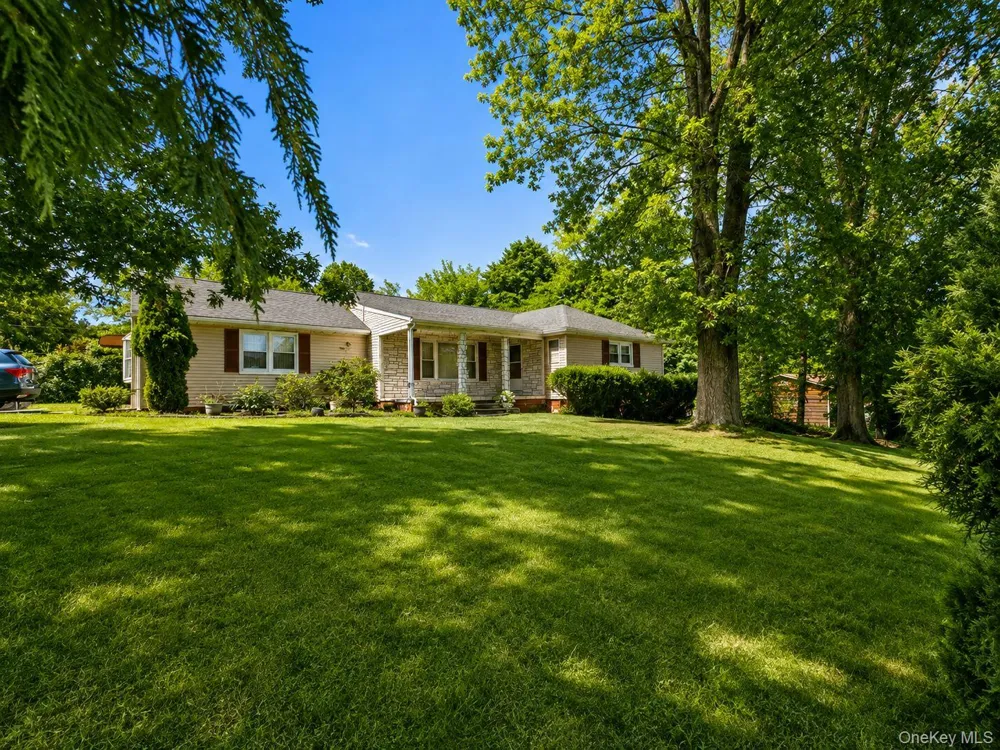 19 Stewart Place Spring Valley, NY 10977