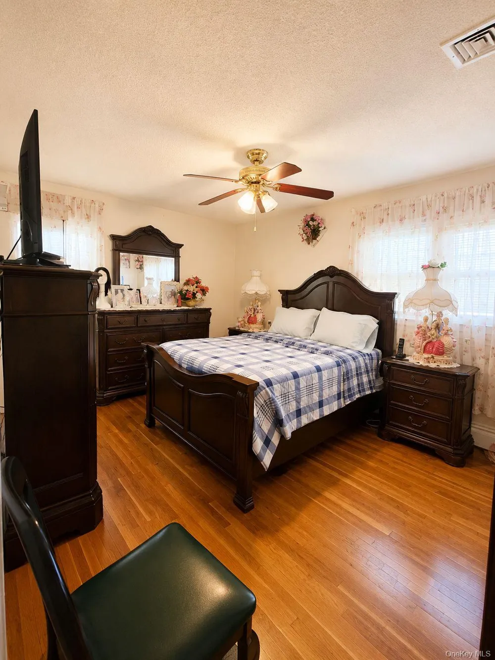 19 Stewart Place Spring Valley, NY 10977