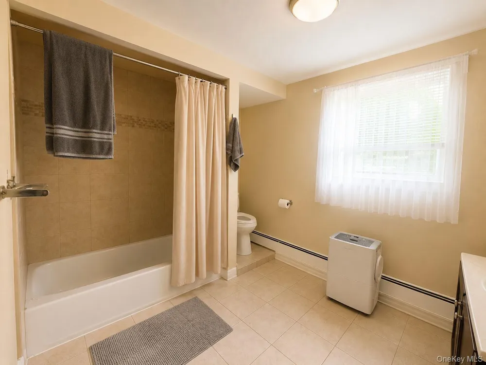19 Stewart Place Spring Valley, NY 10977