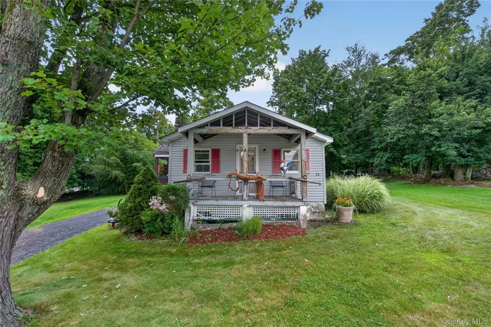 33 E Crossman Avenue Monroe, NY 10950
