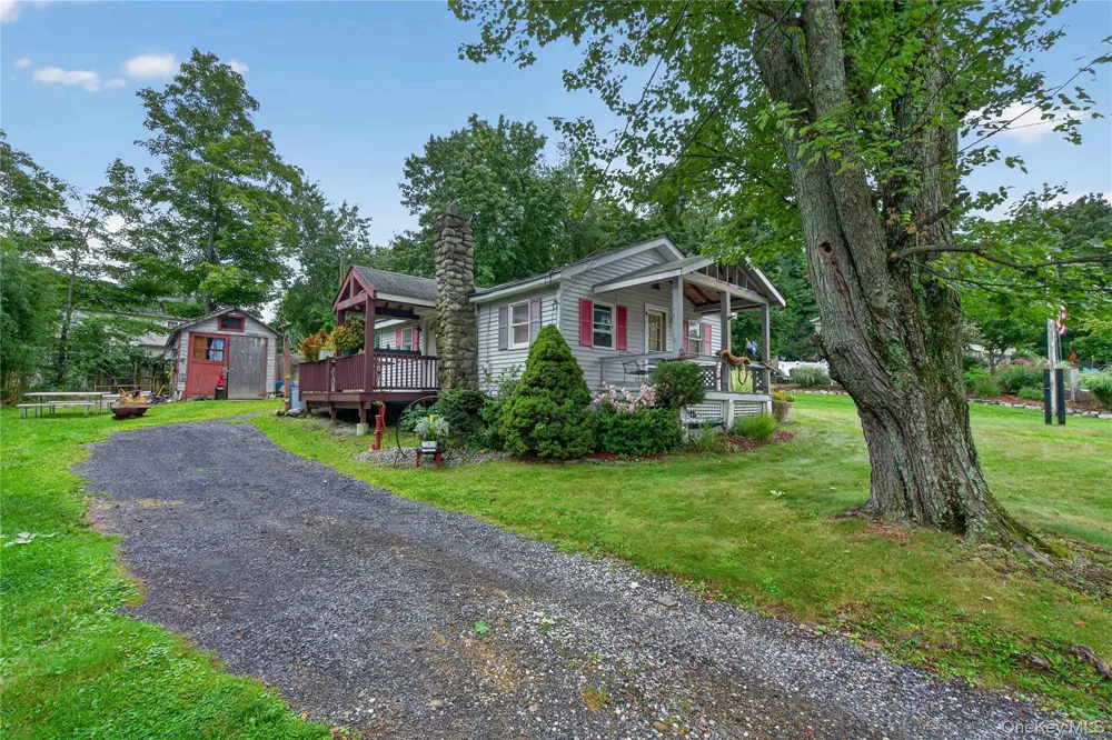 33 E Crossman Avenue Monroe, NY 10950
