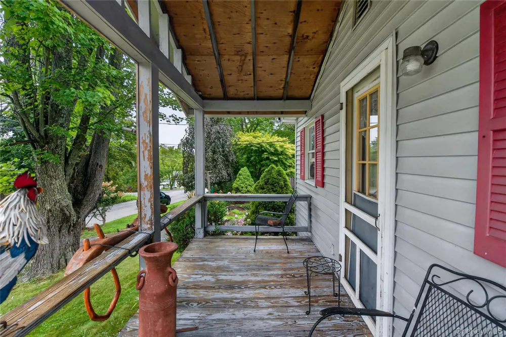 33 E Crossman Avenue Monroe, NY 10950